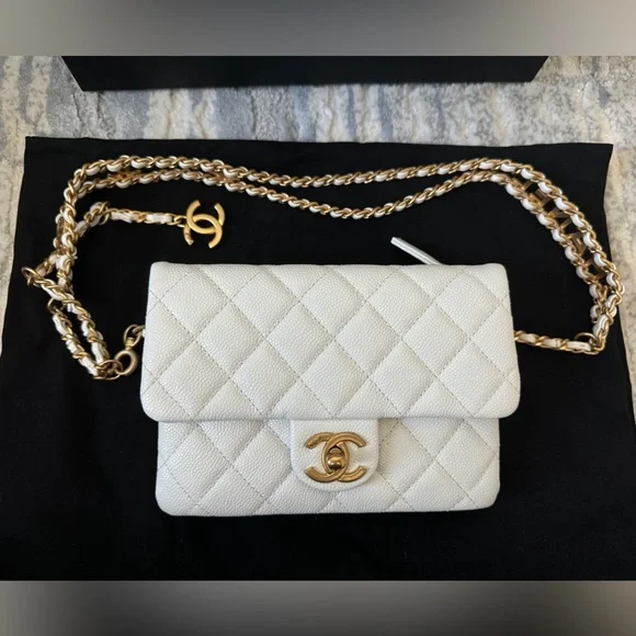 Chanel White Quilted Leather Waist Bag Gold Turn lock CC Hardware - Picture 2 of 10